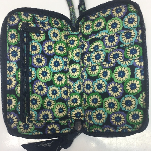 Vera Bradley Phone cases - Picture 5 of 8